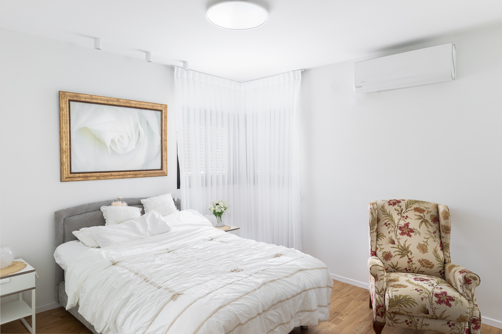 דירת פנטהאוז בהוד השרון בעיצוב נטעלי ניב